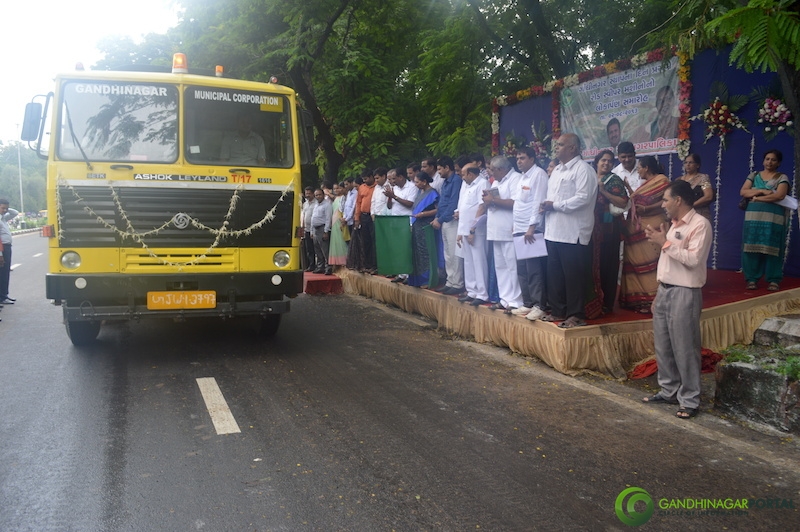 Gandhinagar 49th Birthday Celebration:- Road Sweeper Machine Lokarpan by Givernment of Gujarat.