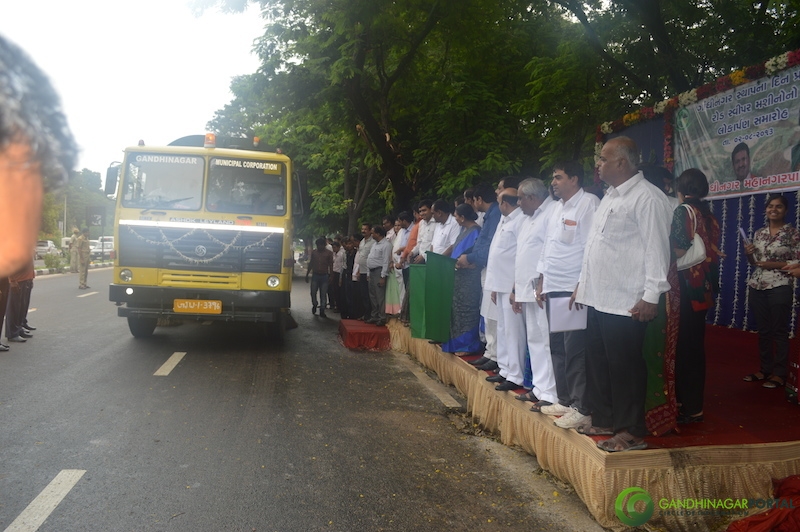 Gandhinagar 49th Birthday Celebration:- Road Sweeper Machine Lokarpan by Givernment of Gujarat.