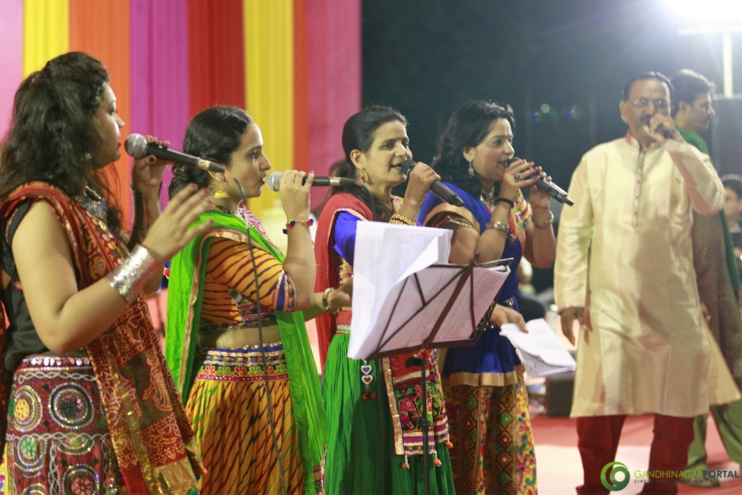 Gandhinagar Cultural Forum - Navli Navratri 2017 Day 1