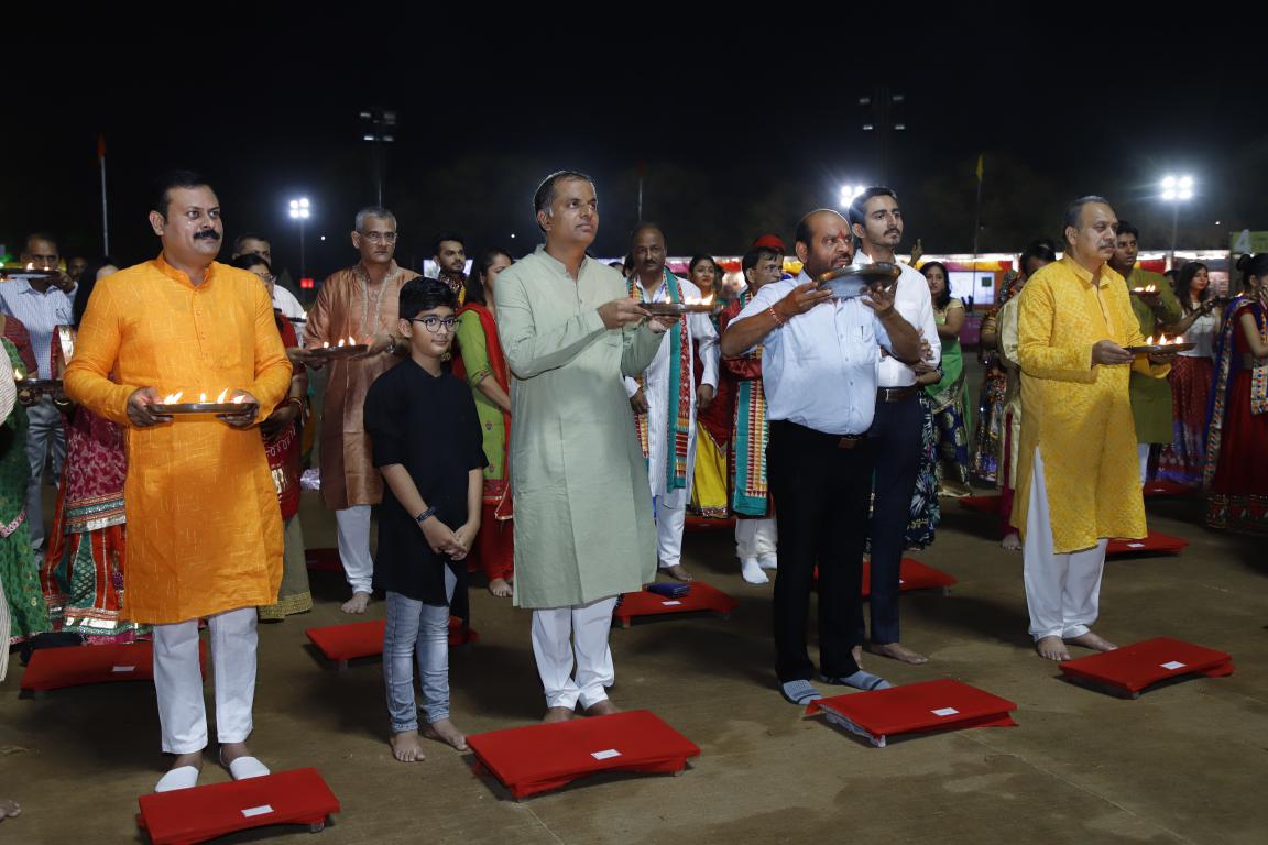 Live Gandhinagar Cultural Forum Navratri 2018 Day 2 (12)