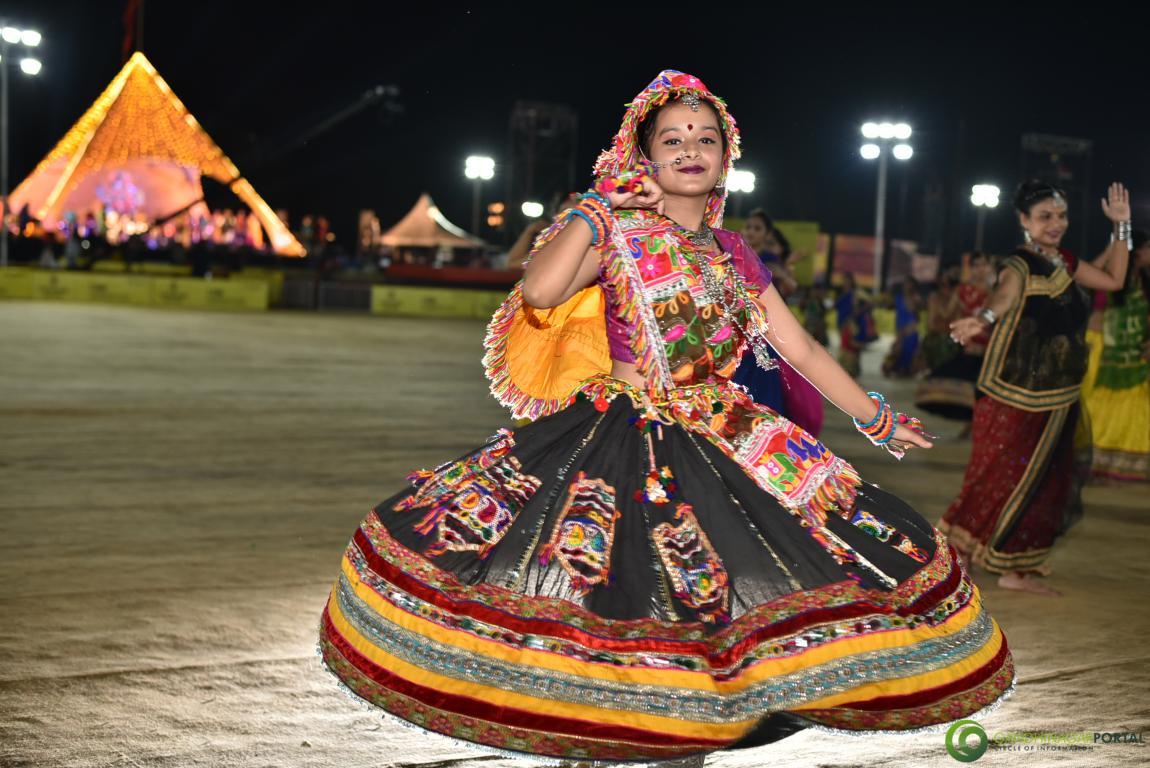 gandhinagar-cultural-forum-navratri-2019-day-6-108