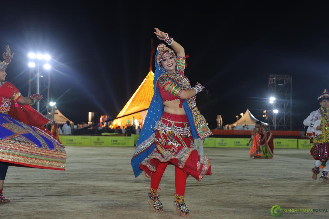 gandhinagar-cultural-forum-navratri-2019-day-6-13