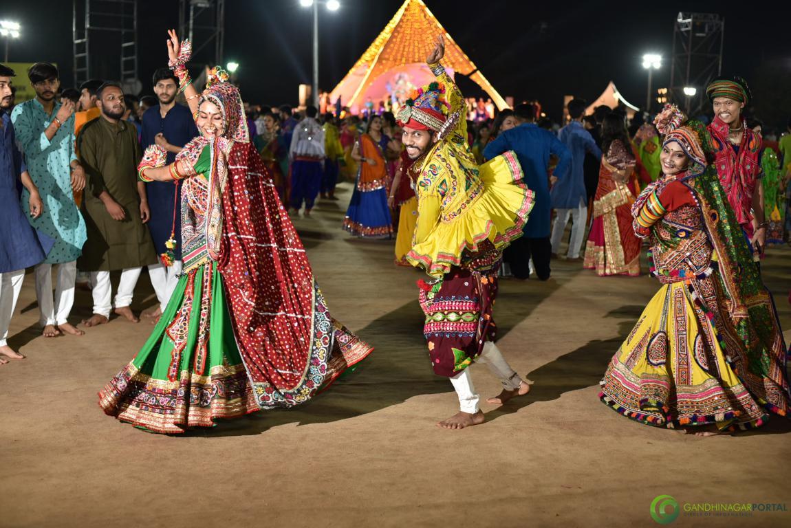 gandhinagar-cultural-forum-navratri-2019-day-6-144