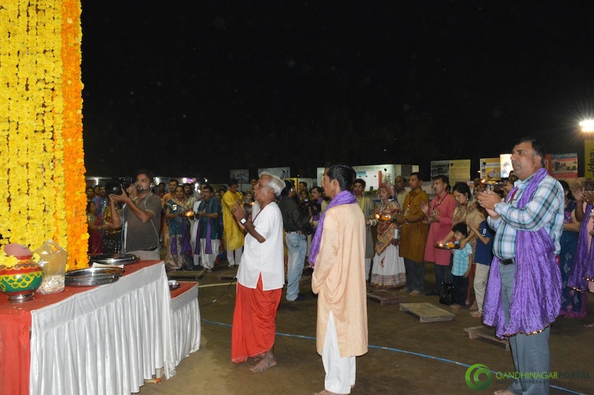 Gandhinagar Cultural Forum Navali Navaratri 2012 Day 8