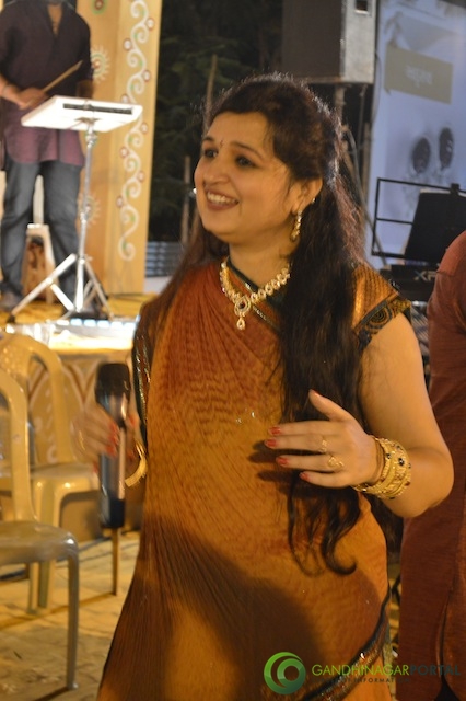 Gandhinagar Cultural Forum Navali Navaratri 2012 Day 8
