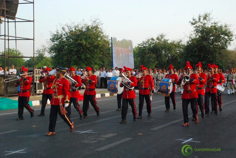 53rd Gujarat Sthapana Divas 2013 : Police Band