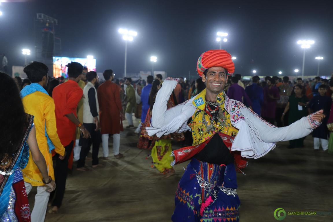 live-garba-gandhinagar-cultural-forum-2019-day8-28