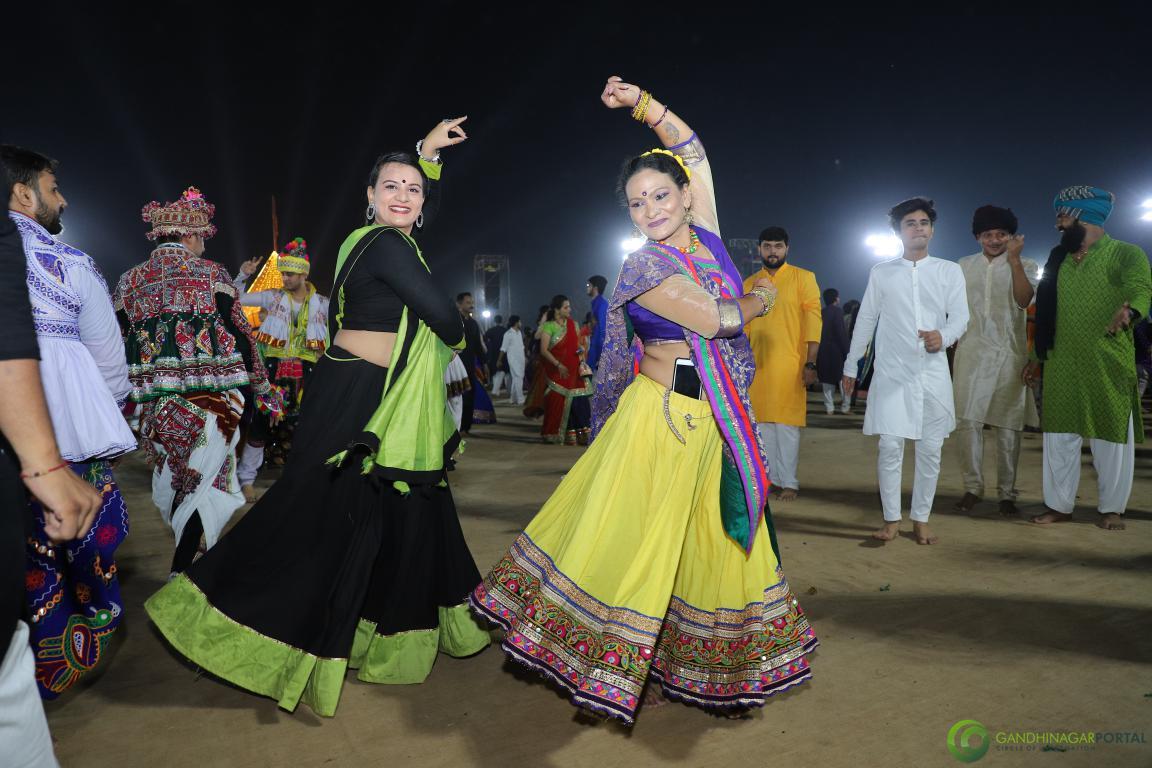 live-garba-gandhinagar-cultural-forum-2019-day8-27
