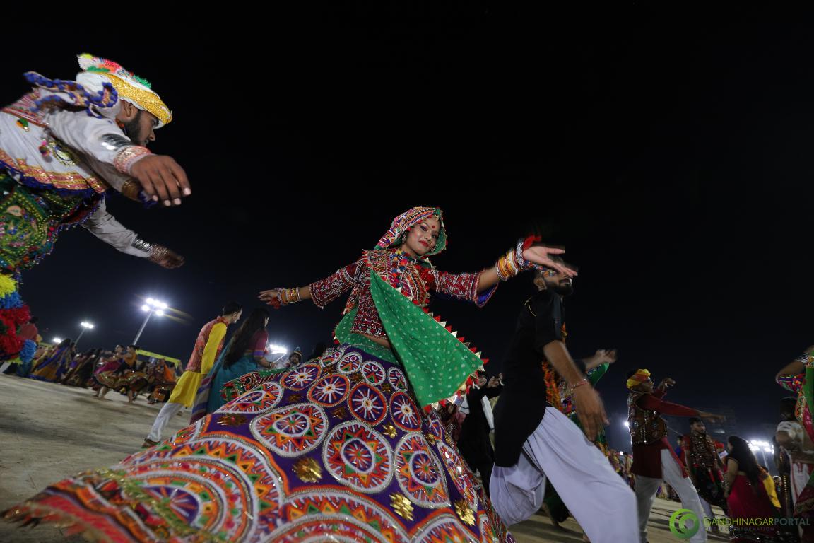 live-garba-gandhinagar-cultural-forum-navratri-2019-day-9-10