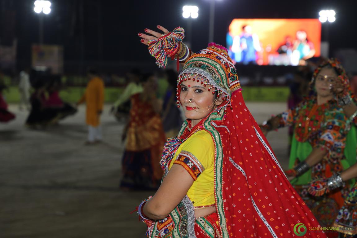 live-garba-gandhinagar-cultural-forum-navratri-2019-day-9-64
