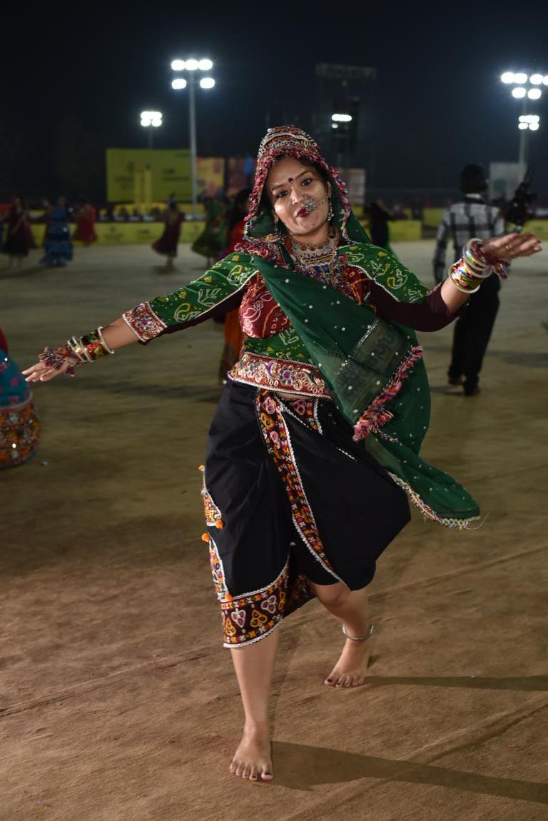 gandhinagar-cultural-forum-navratri-2019-day-7-137