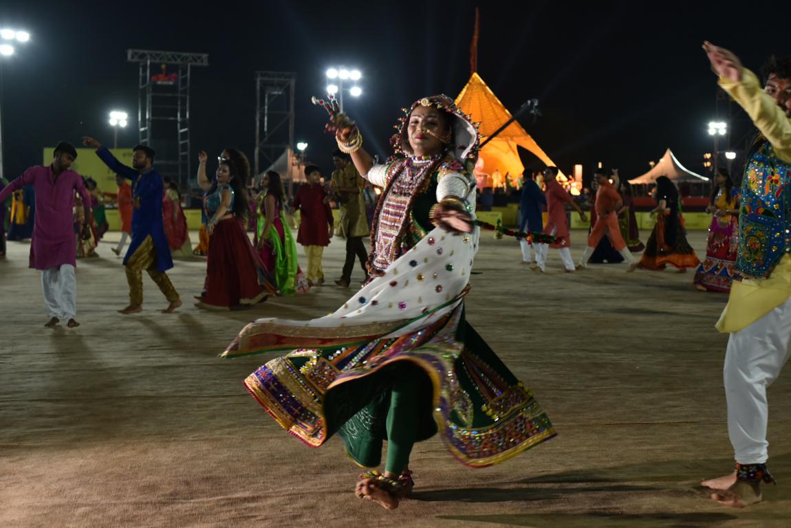 gandhinagar-cultural-forum-navratri-2019-day-7-153