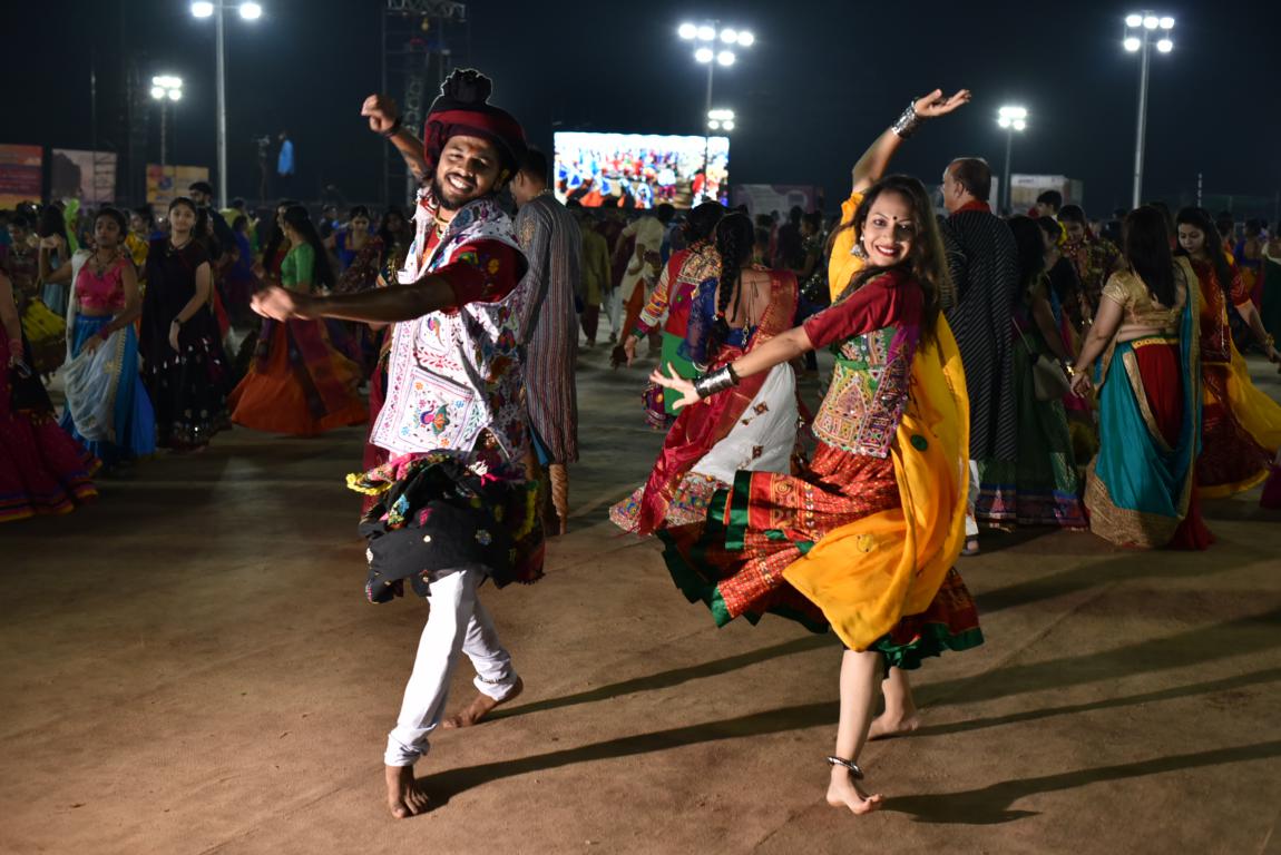 gandhinagar-cultural-forum-navratri-2019-day-7-173