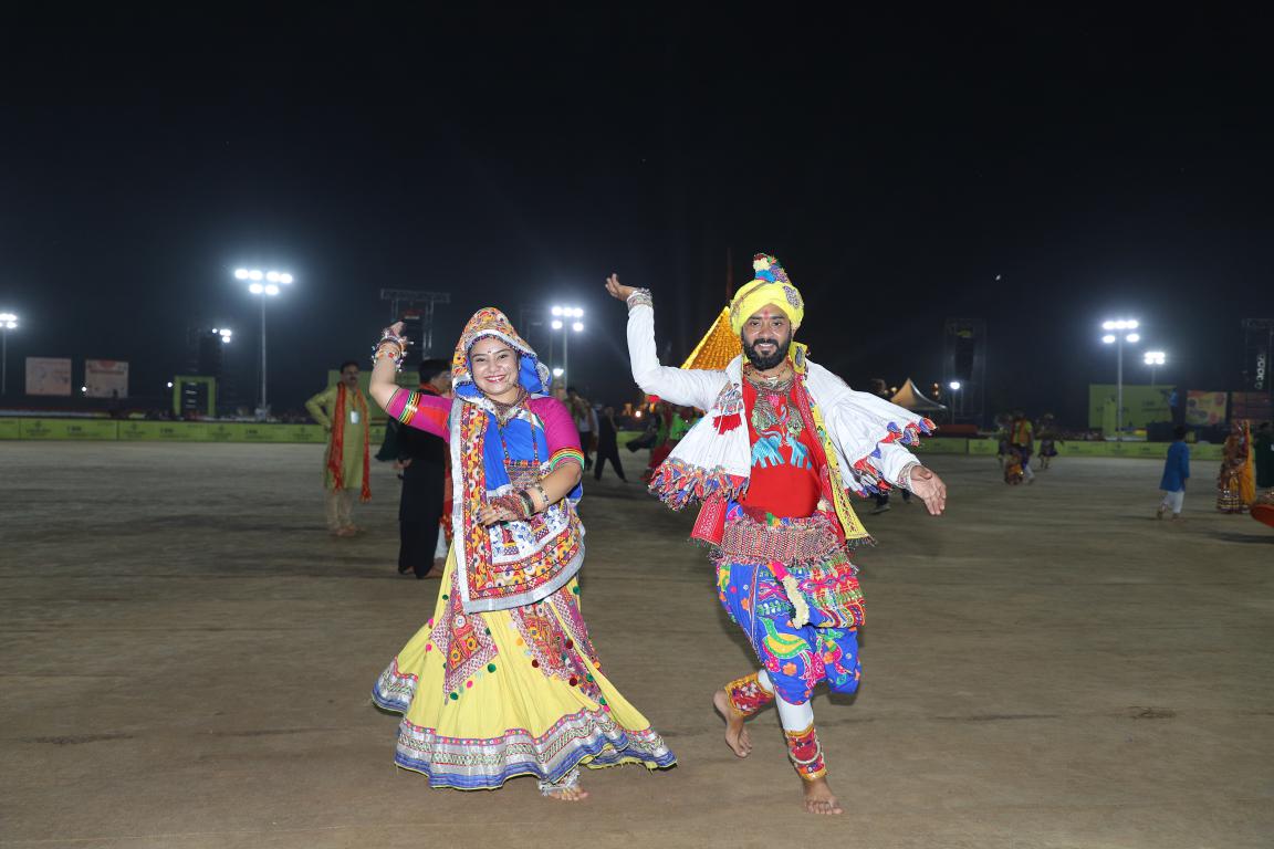 gandhinagar-cultural-forum-navratri-2019-day-7-23