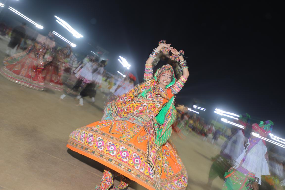 gandhinagar-cultural-forum-navratri-2019-day-7-33
