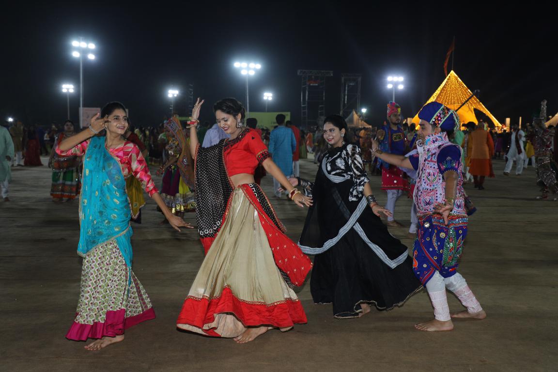 gandhinagar-cultural-forum-navratri-2019-day-7-53