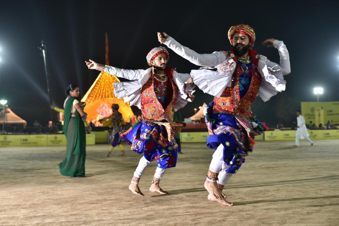 gandhinagar-cultural-forum-navratri-2019-day-7-131