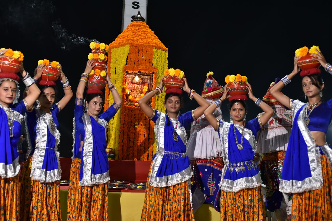gandhinagar-cultural-forum-navratri-2019-day-7-147