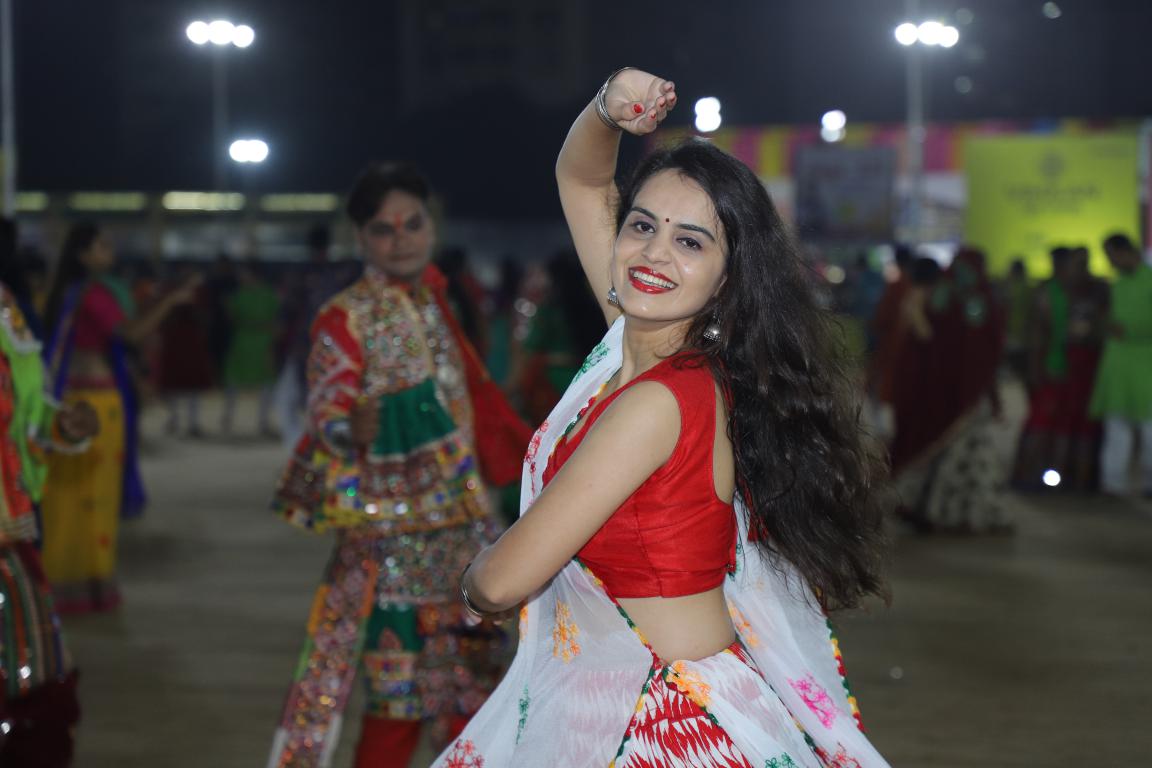 gandhinagar-cultural-forum-navratri-2019-day-7-46