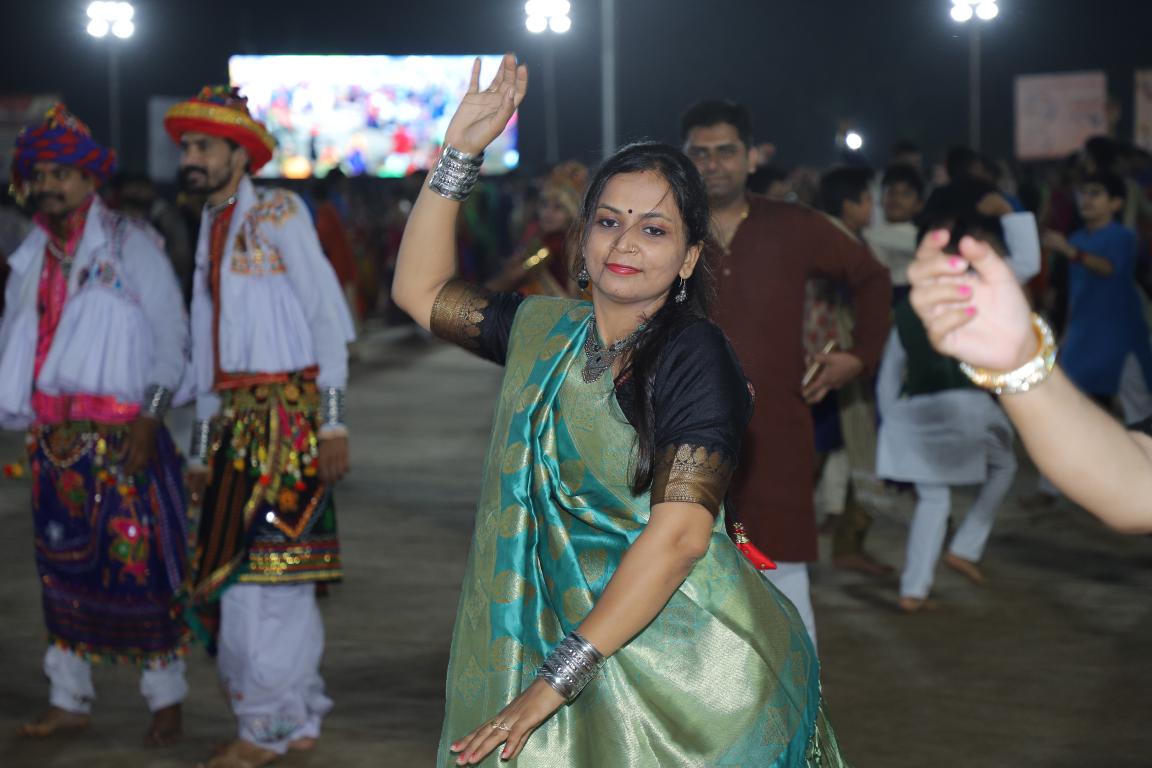 gandhinagar-cultural-forum-navratri-2019-day-7-59