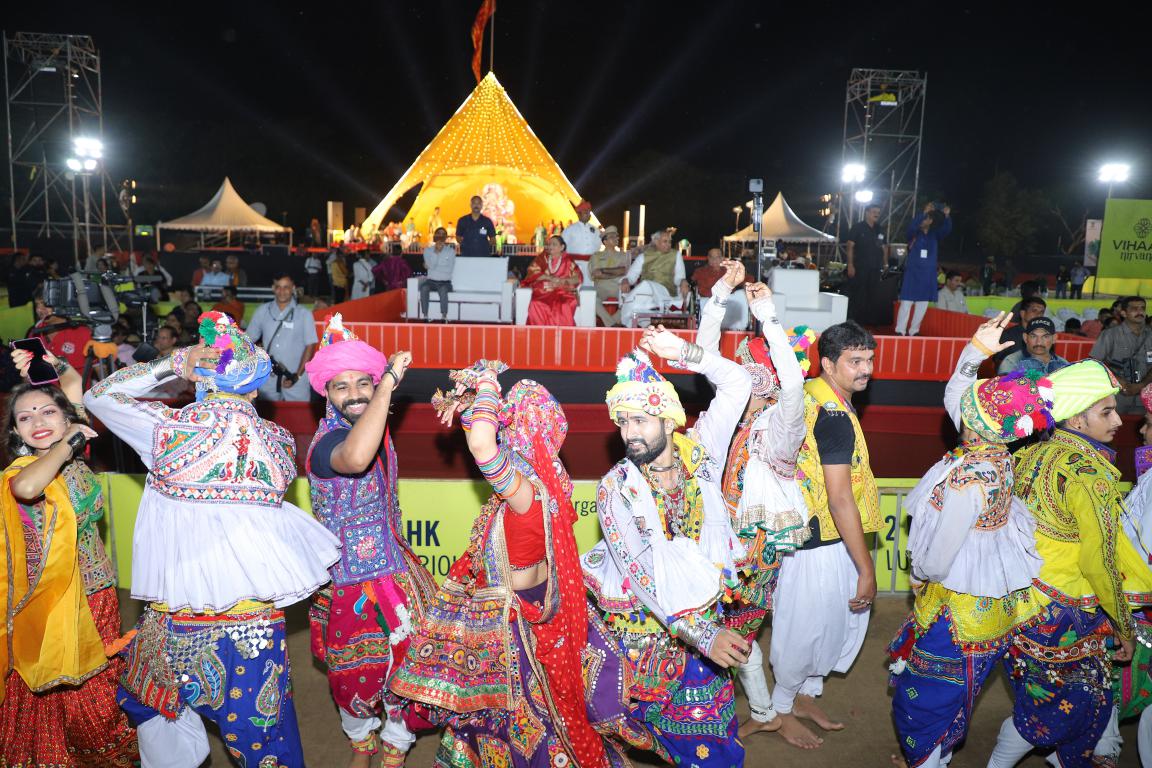 gandhinagar-cultural-forum-navratri-2019-day-7-83