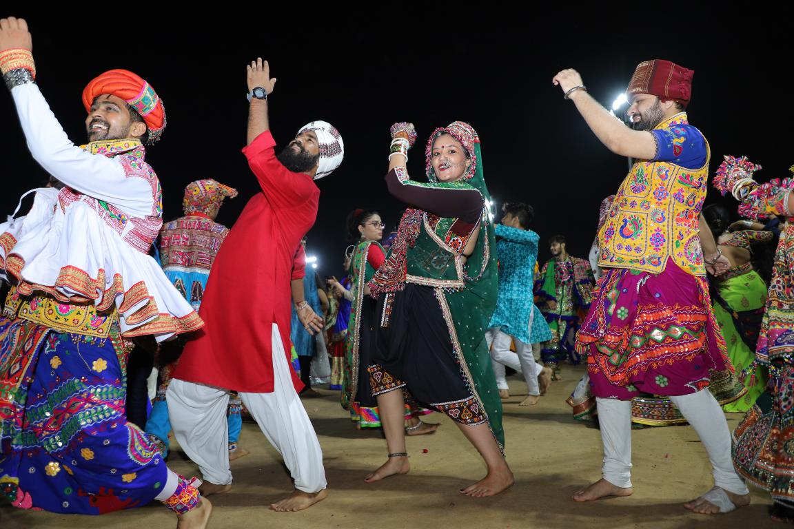 gandhinagar-cultural-forum-navratri-2019-day-7-99