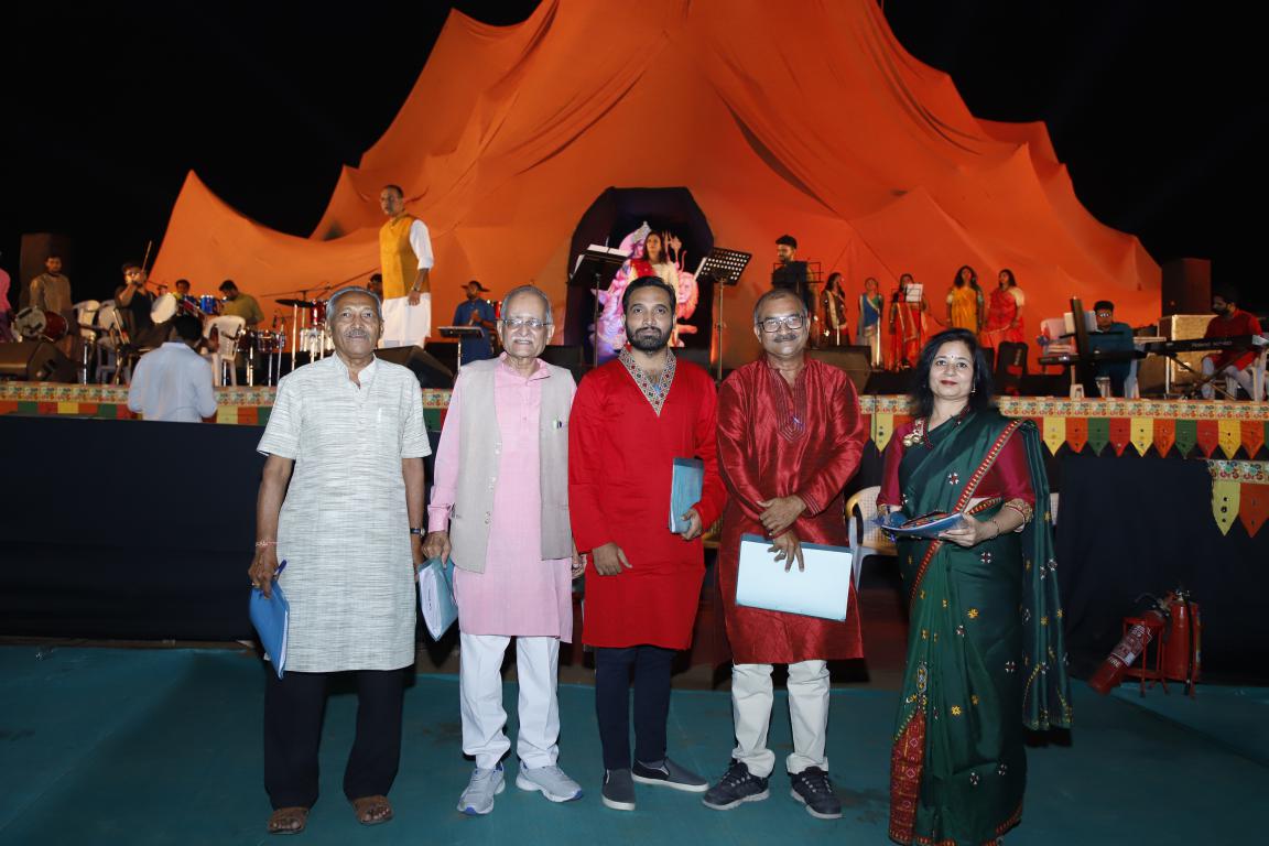 Live Naratri - Gandhinagar Culrural Forum 2018 Mega FInal Day 10 (22)