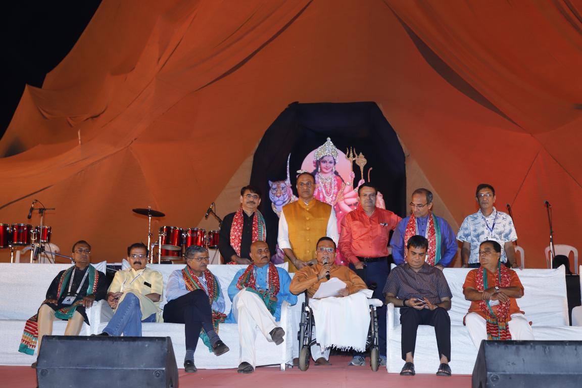 Live Naratri - Gandhinagar Culrural Forum 2018 Mega FInal Day 10 (28)