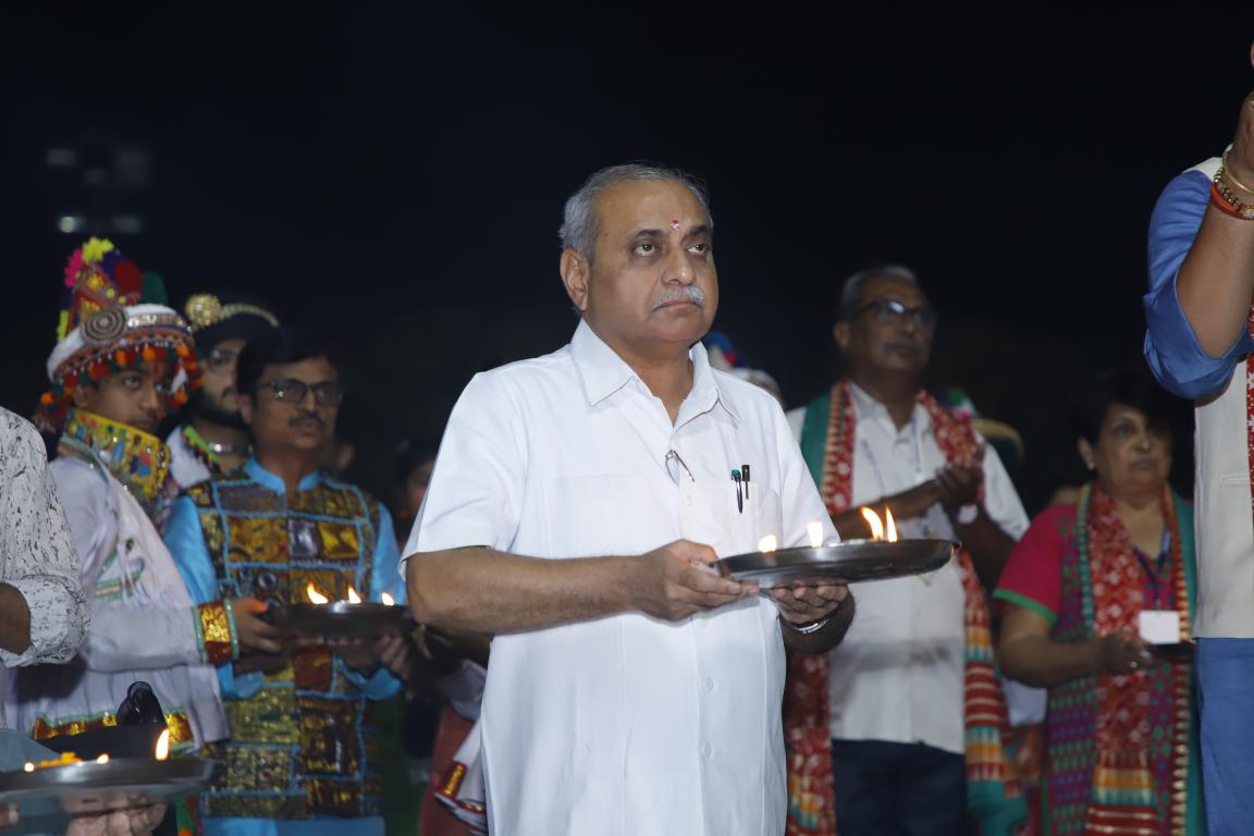 Live Navratri - Gandhinagar Cultural Forum 2018 Day 6 (23)