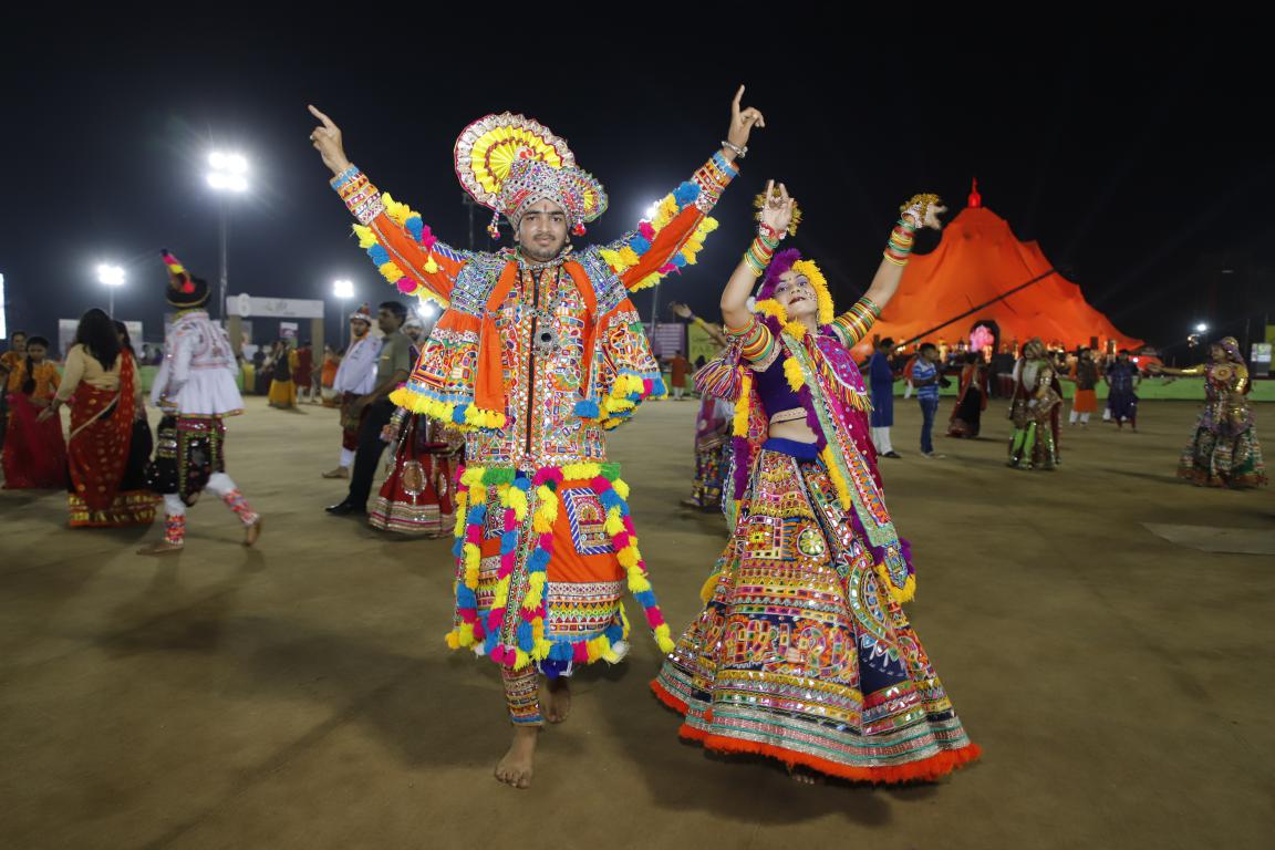 live navratri gandhinagar cultural forum 2018 Day 7 (36)