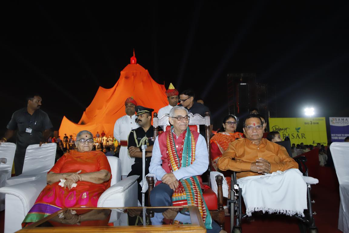 live navratri gandhinagar cultural forum 2018 day 8 (51)