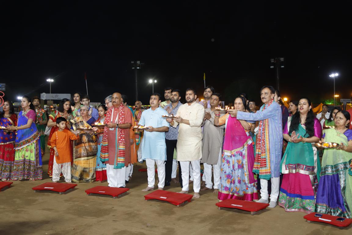 Live Navratri Gandhinagar CUltural Forum 2018 Day 9 (1)