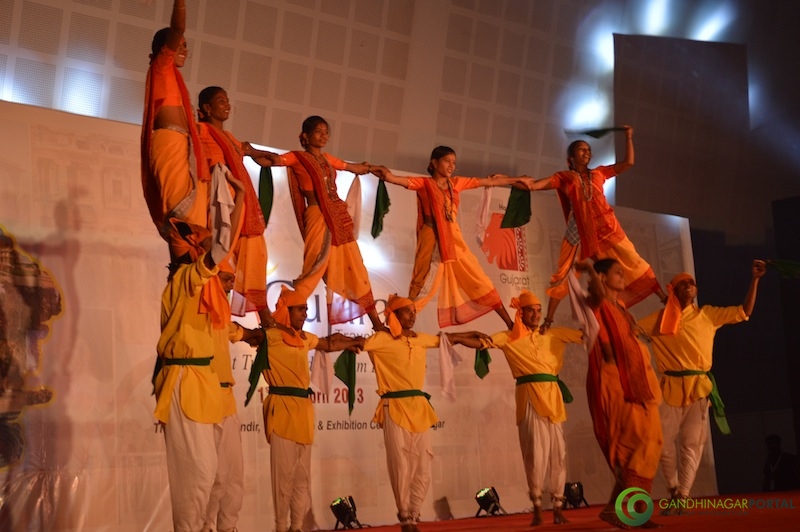 shri-modi-inaugural-ceremony-gujarat-travel-mart-2013-mahatma-mandir-gandhinagar-67
