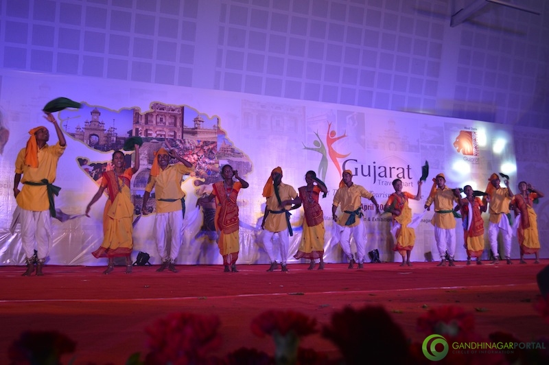 shri-modi-inaugural-ceremony-gujarat-travel-mart-2013-mahatma-mandir-gandhinagar-73