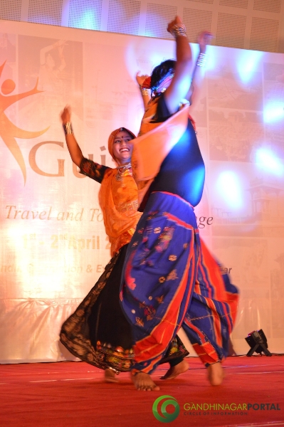 shri-modi-inaugural-ceremony-gujarat-travel-mart-2013-mahatma-mandir-gandhinagar-82