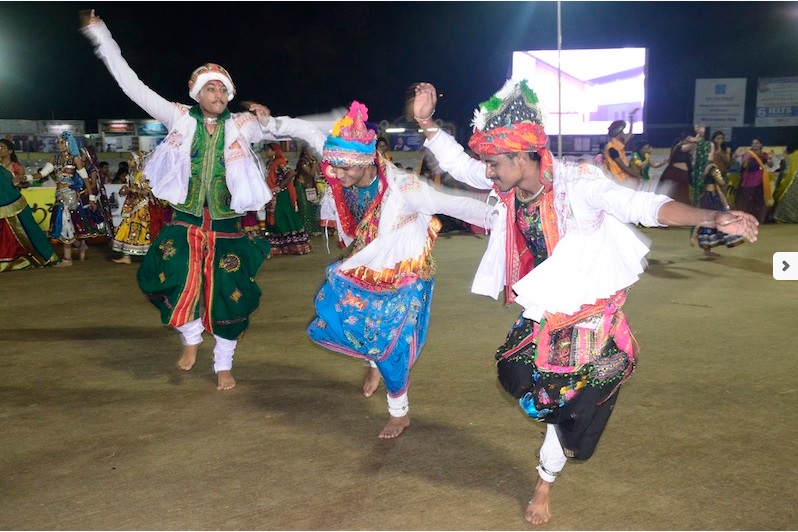 gandhinagar cultural forum navli navratri 2014 day 1 samir raval